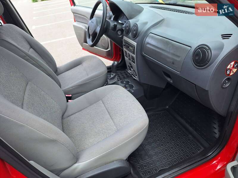 Седан Dacia Logan 2010 в Краматорске
