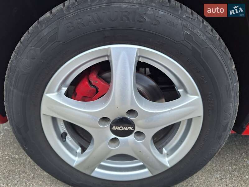 Седан Dacia Logan 2010 в Краматорске