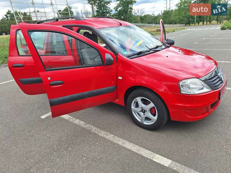 Седан Dacia Logan 2010 в Краматорске