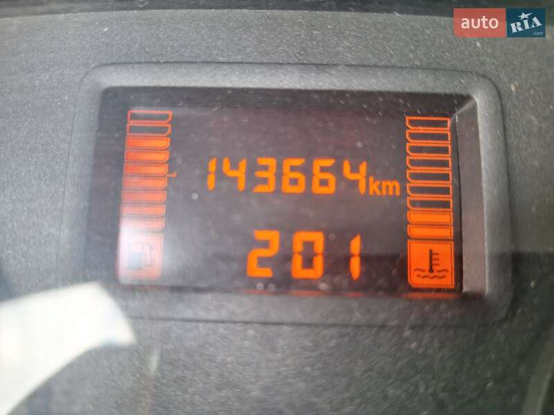 Седан Dacia Logan 2010 в Краматорске