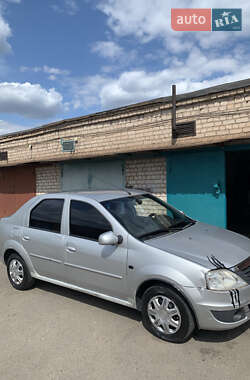 Седан Dacia Logan 2008 в Кривом Роге