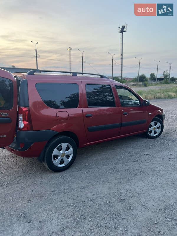 Седан Dacia Logan 2008 в Черкасах