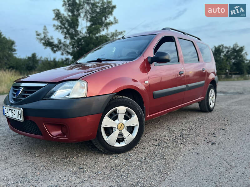 Седан Dacia Logan 2008 в Черкасах