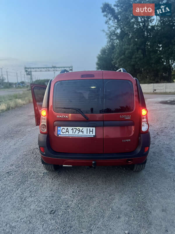 Седан Dacia Logan 2008 в Черкасах