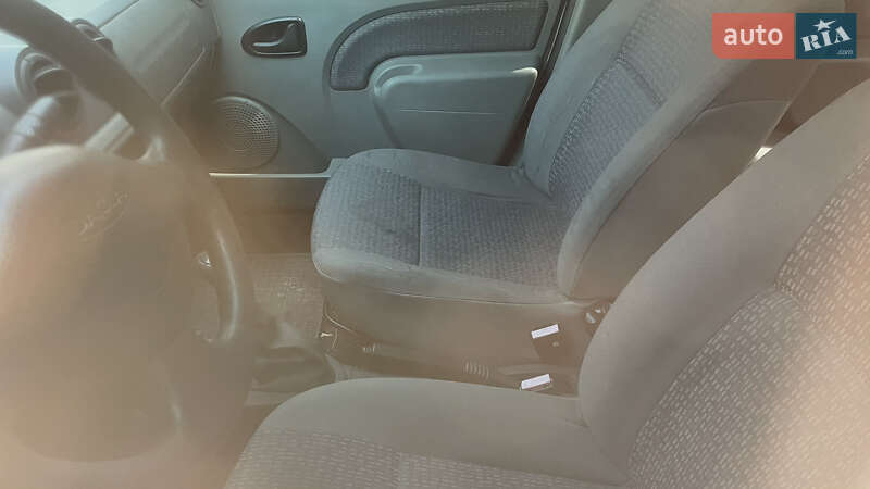 Седан Dacia Logan 2007 в Киеве