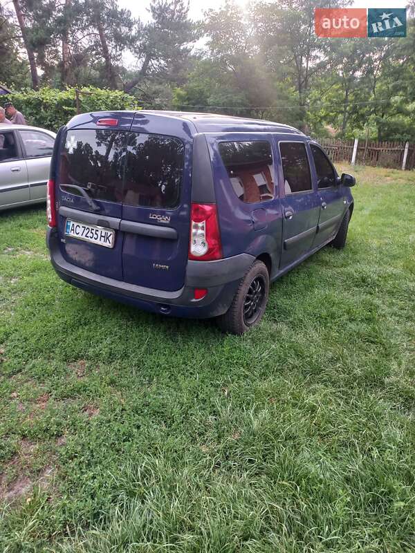 Седан Dacia Logan 2007 в Черкасах
