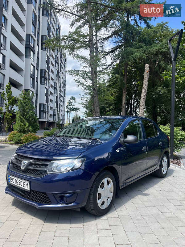 Седан Dacia Logan 2013 в Ивано-Франковске