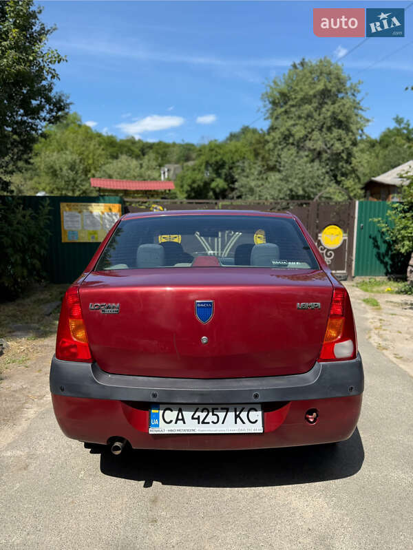 Седан Dacia Logan 2006 в Киеве