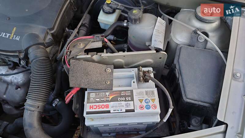 Седан Dacia Logan 2009 в Турке