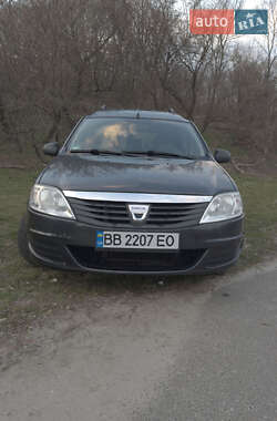 Седан Dacia Logan 2009 в Києві