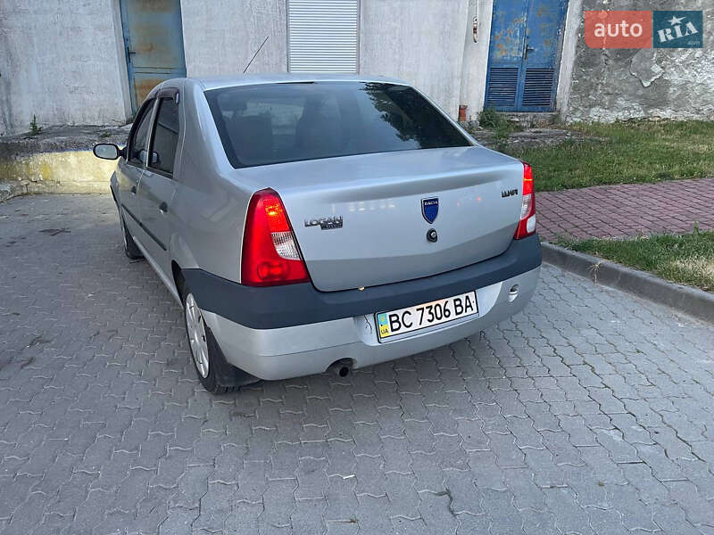 Седан Dacia Logan 2007 в Львове