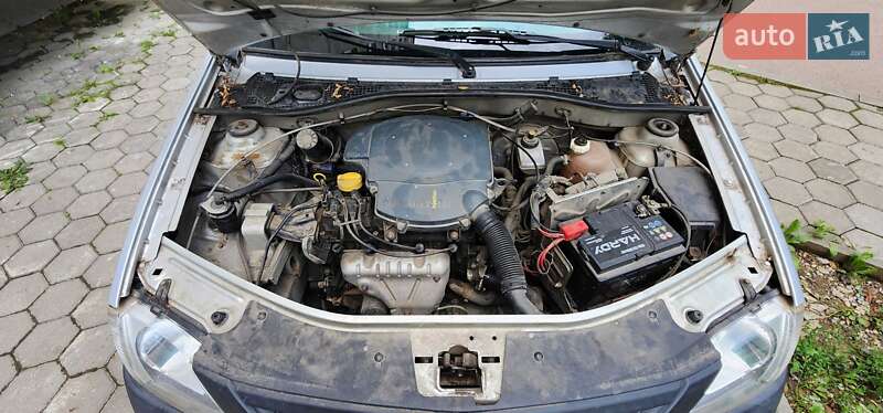 Седан Dacia Logan 2006 в Ивано-Франковске