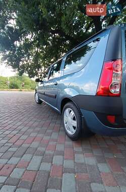 Седан Dacia Logan 2008 в 