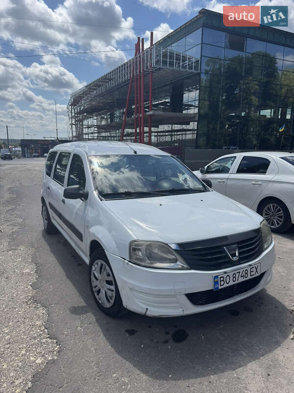 Dacia Logan 2011