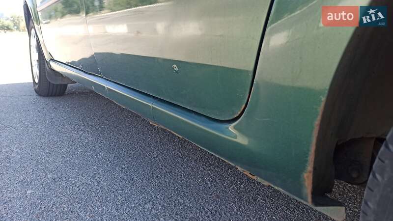 Седан Dacia Logan 2006 в Запорожье