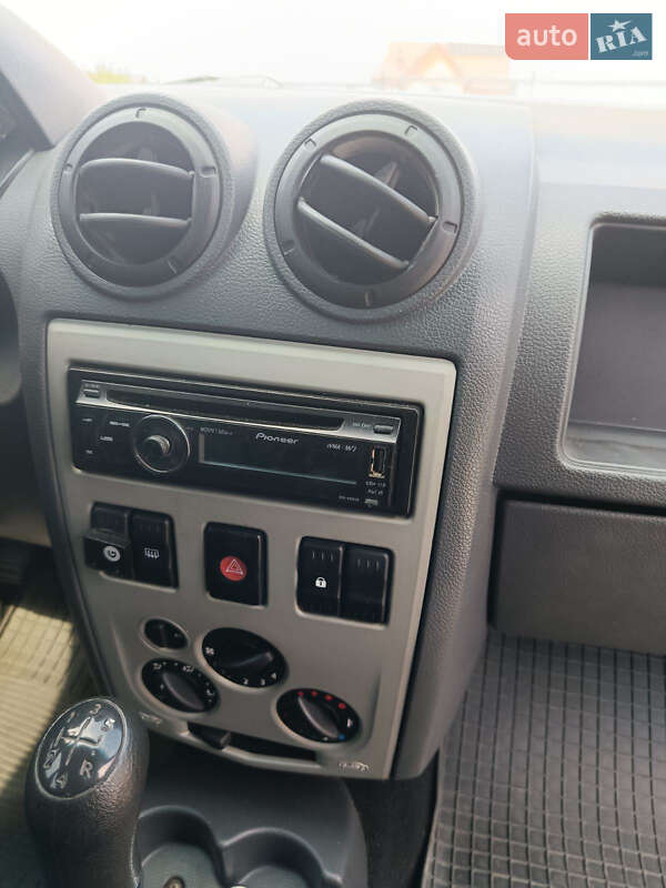 Седан Dacia Logan 2007 в Вінниці фото 8 Седан Dacia Logan 2007 в Вінниці
