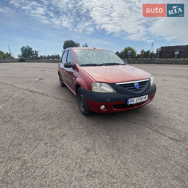 Седан Dacia Logan 2007 в Клевані