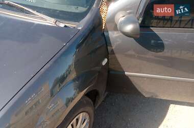 Седан Dacia Logan 2006 в 