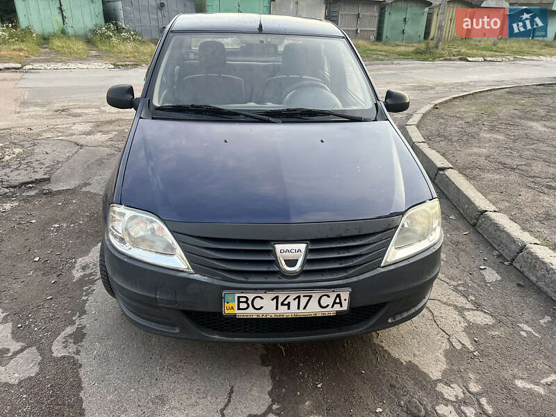 Седан Dacia Logan 2008 в Львові