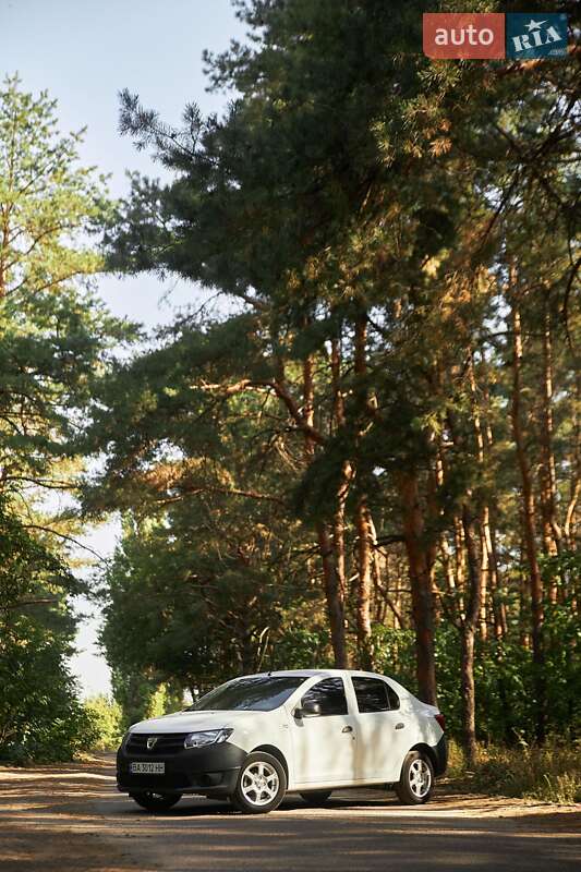 Седан Dacia Logan 2015 в Кропивницькому