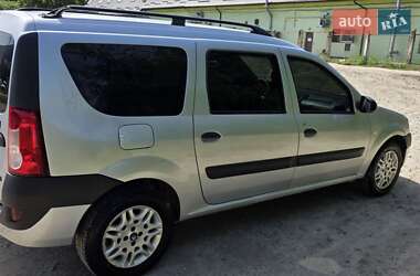 Седан Dacia Logan 2008 в Львове