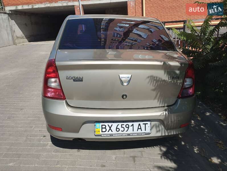 Седан Dacia Logan 2008 в Хмельницькому