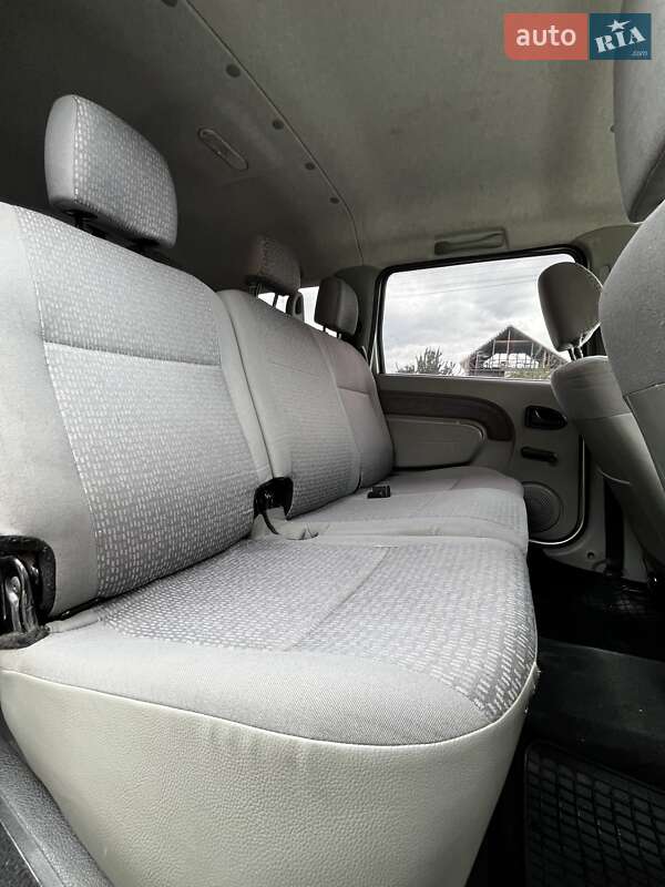 Седан Dacia Logan 2008 в Чернигове