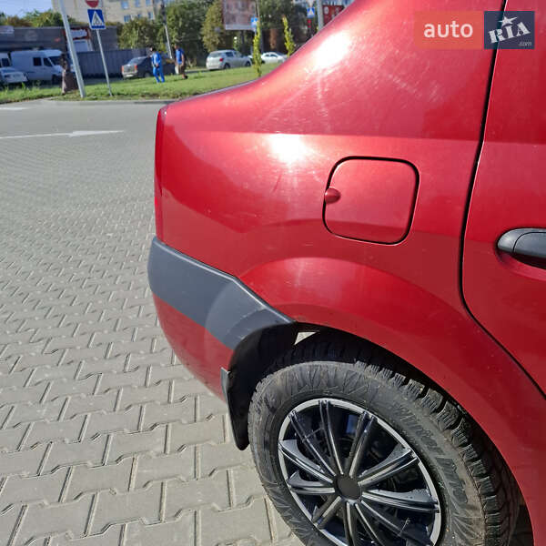 Седан Dacia Logan 2008 в Чернівцях