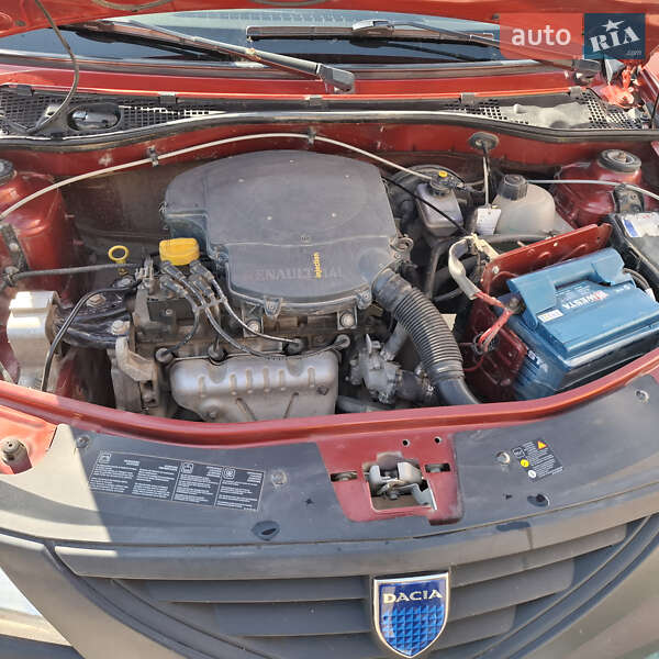 Седан Dacia Logan 2008 в Чернівцях