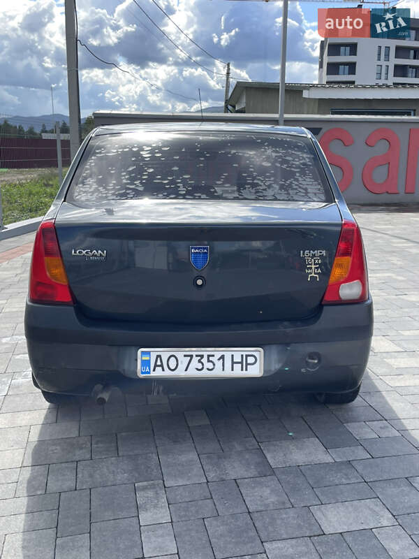 Седан Dacia Logan 2008 в Хусте