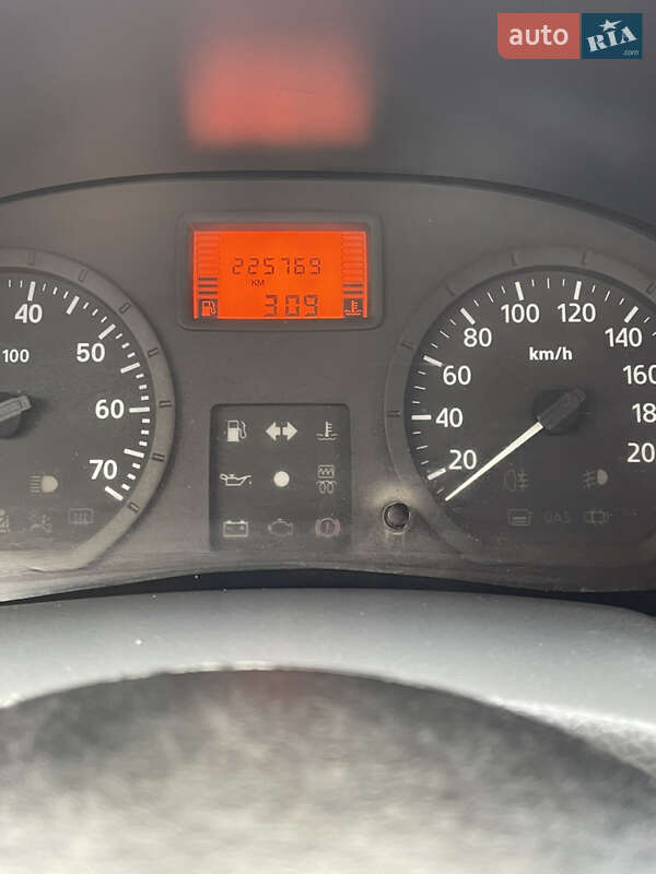 Седан Dacia Logan 2008 в Хусте