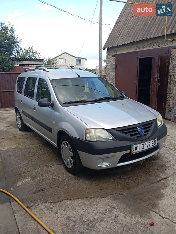 Седан Dacia Logan 2008 в Белой Церкви