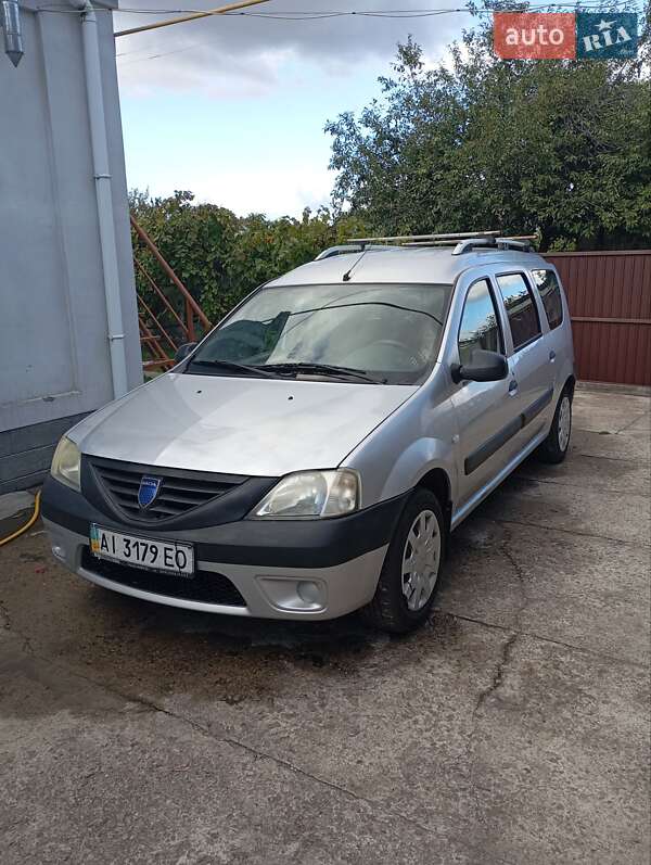 Седан Dacia Logan 2008 в Белой Церкви