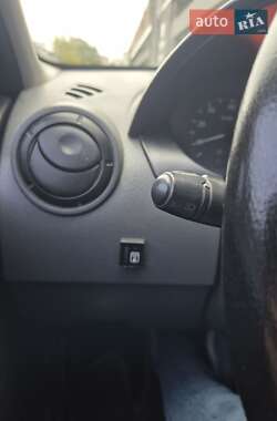 Седан Dacia Logan 2008 в 
