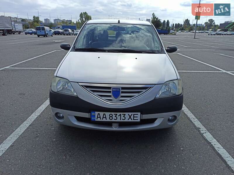 Седан Dacia Logan 2007 в Києві