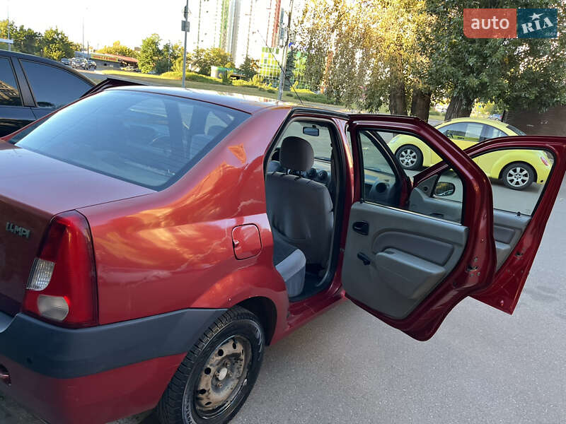 Седан Dacia Logan 2007 в Киеве