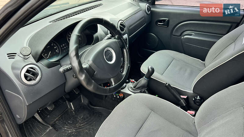 Седан Dacia Logan 2012 в Кривом Роге фото 14 Седан Dacia Logan 2012 в Кривом Роге