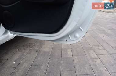 Седан Dacia Logan 2012 в 