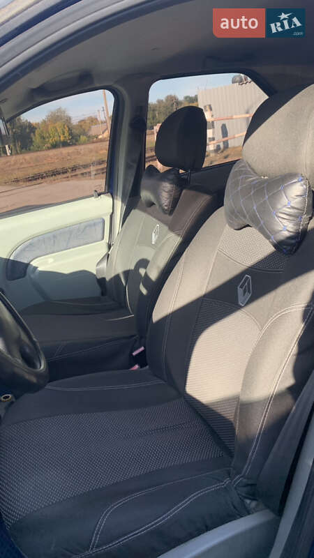 Седан Dacia Logan 2005 в Полтаві