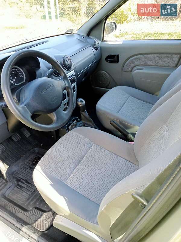 Седан Dacia Logan 2006 в Запорожье