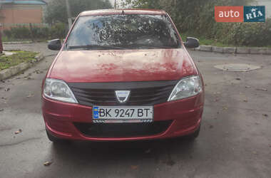 Седан Dacia Logan 2008 в Острозі