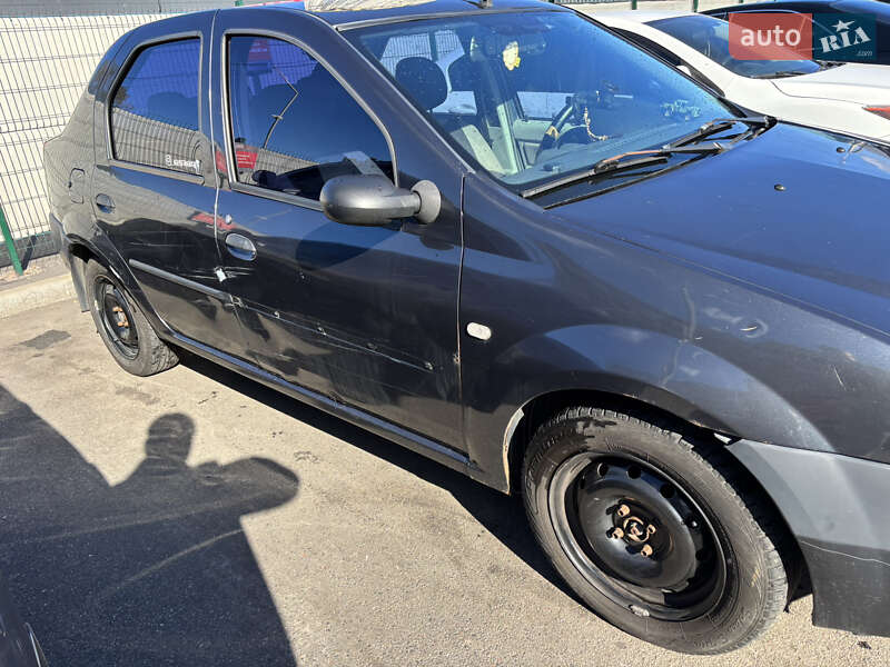 Седан Dacia Logan 2007 в Києві