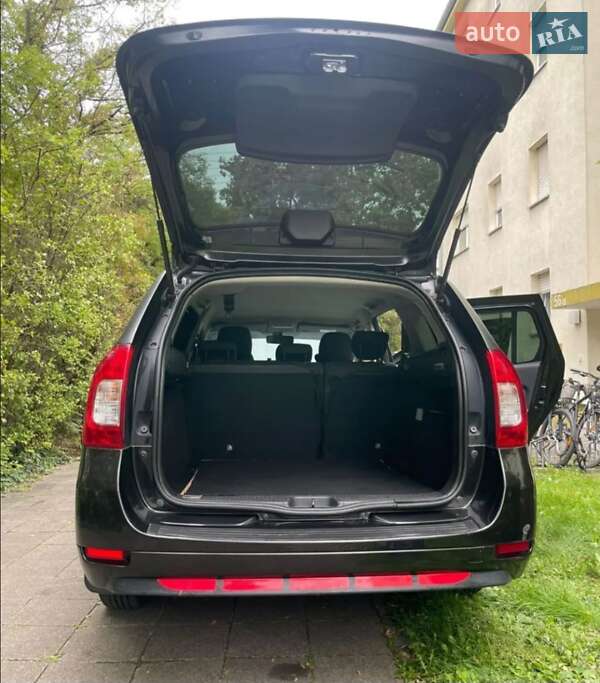 Седан Dacia Logan 2013 в Киеве