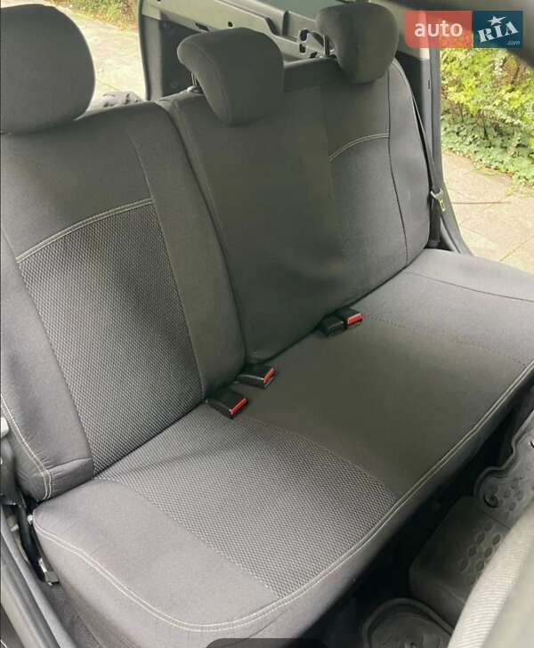 Седан Dacia Logan 2013 в Киеве