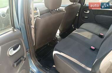 Седан Dacia Logan 2009 в 