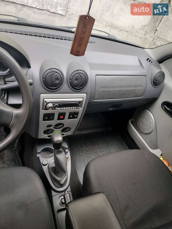 Седан Dacia Logan 2006 в Сумах фото 4 Седан Dacia Logan 2006 в Сумах