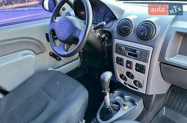 Седан Dacia Logan 2007 в 