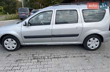 Седан Dacia Logan 2011 в 