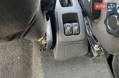 Седан Dacia Logan 2011 в 