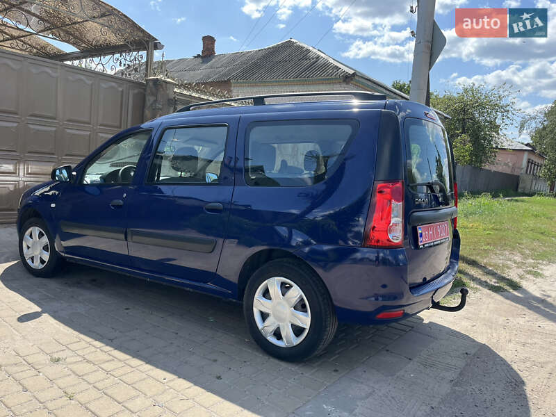 Седан Dacia Logan 2009 в Ахтырке